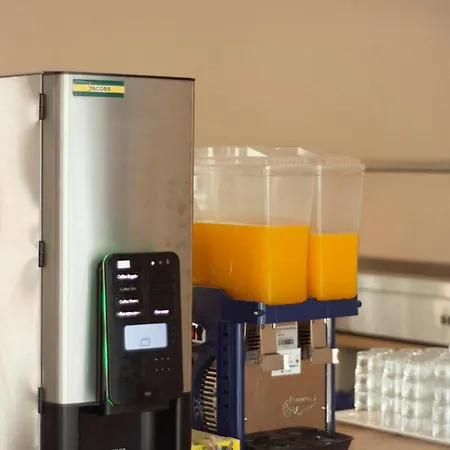 Marco Polo ホテル 3*