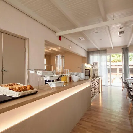 Marco Polo ホテル 3*